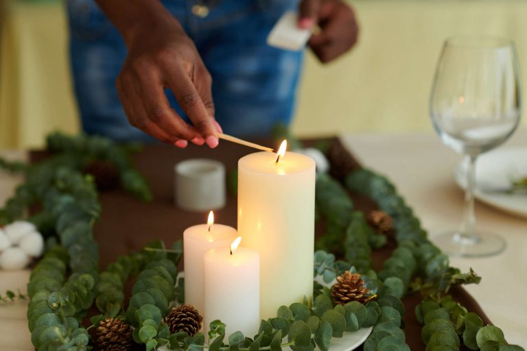 Choosing the Right Candles and Materials for Stunning Compositions